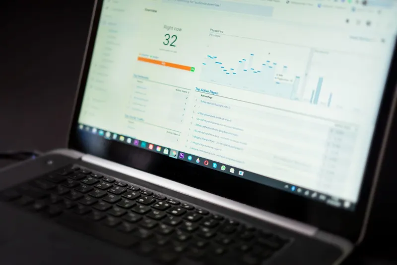 Stop Staring at Dashboards: The Link Metrics That Actually Move Revenue